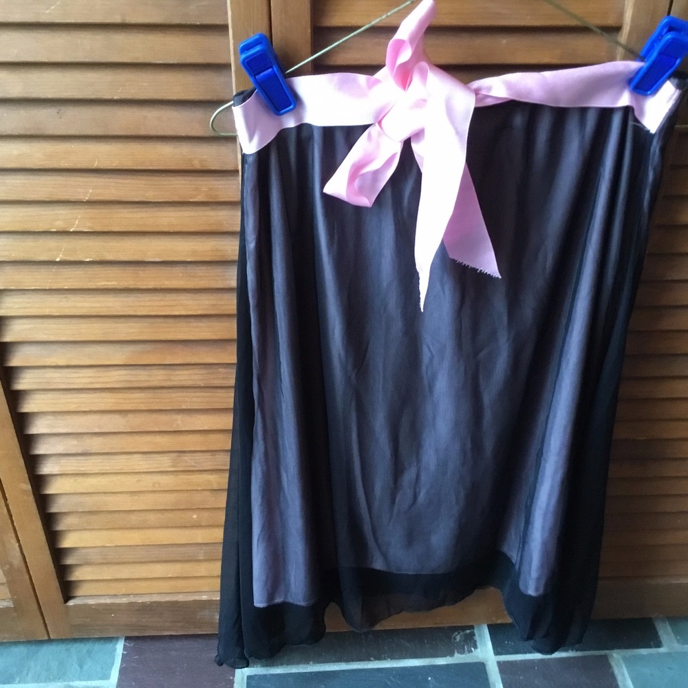 ENT LG BLACK OVER PINK SATIN ELASTIC WAIST SKIRT
